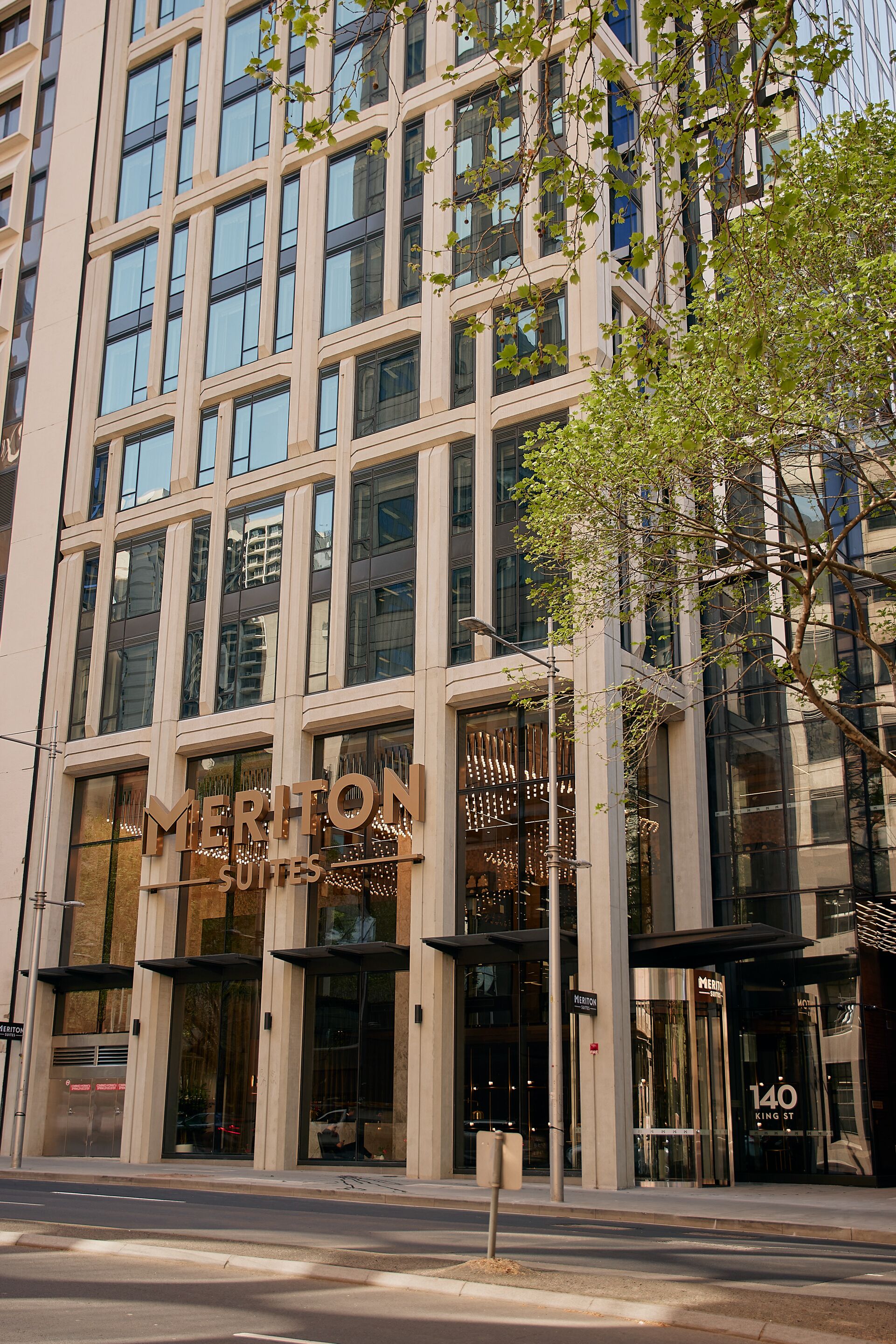 Meriton Suites King Street Melbourne