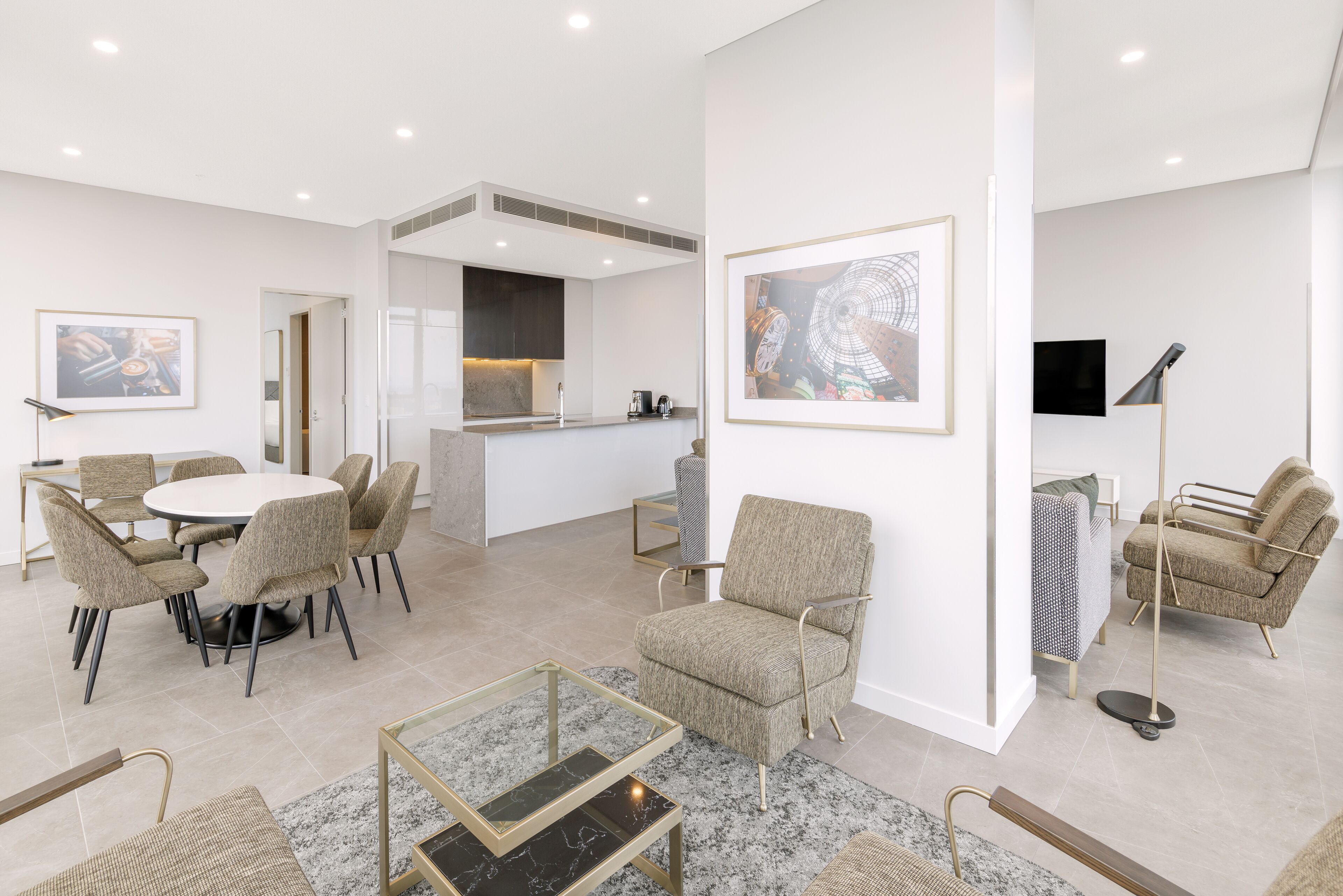 Meriton Suites King Street Melbourne