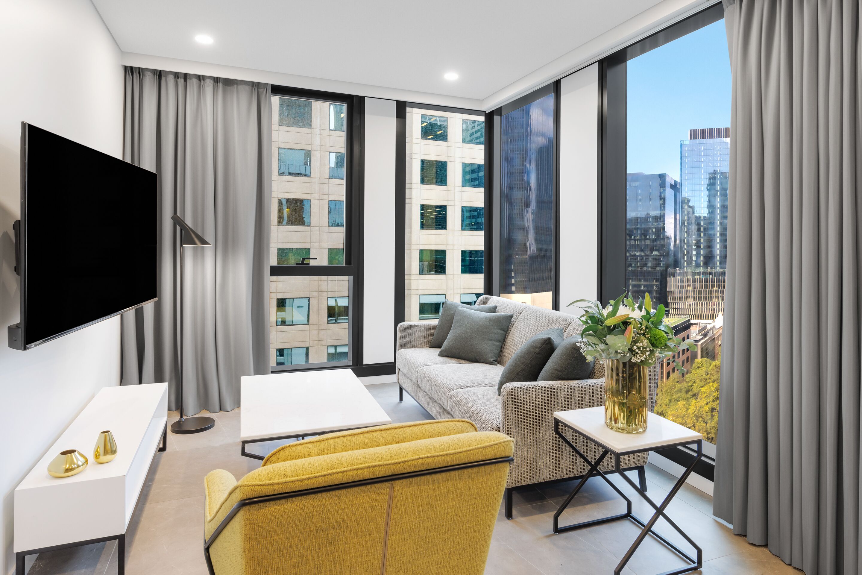 Meriton Suites King Street Melbourne