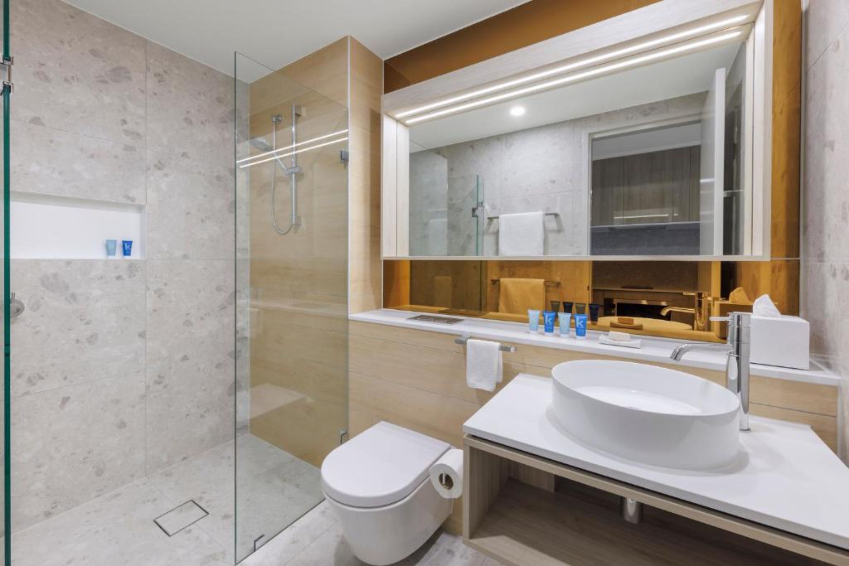Meriton Suites King Street Melbourne