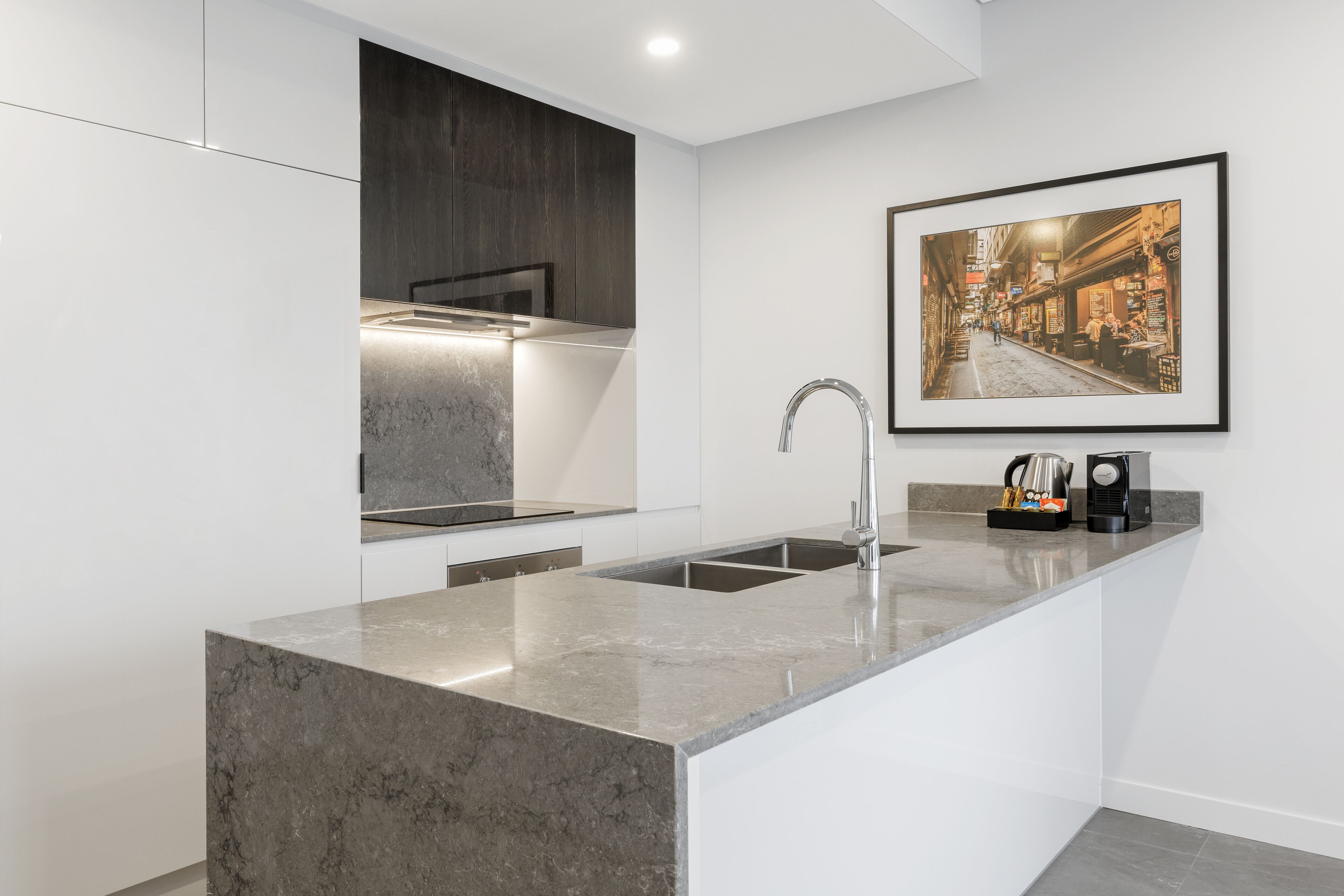 Meriton Suites King Street Melbourne