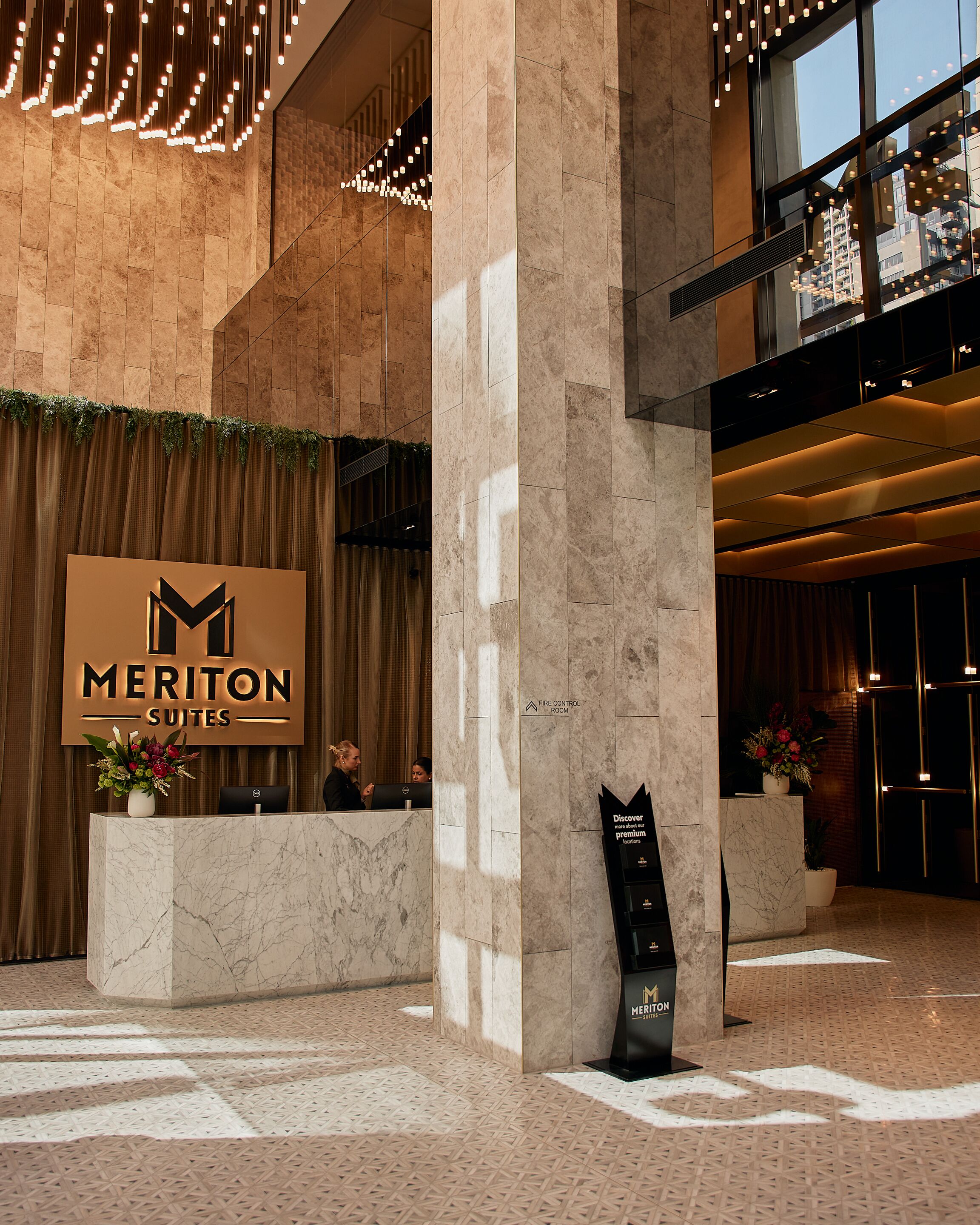 Meriton Suites King Street Melbourne