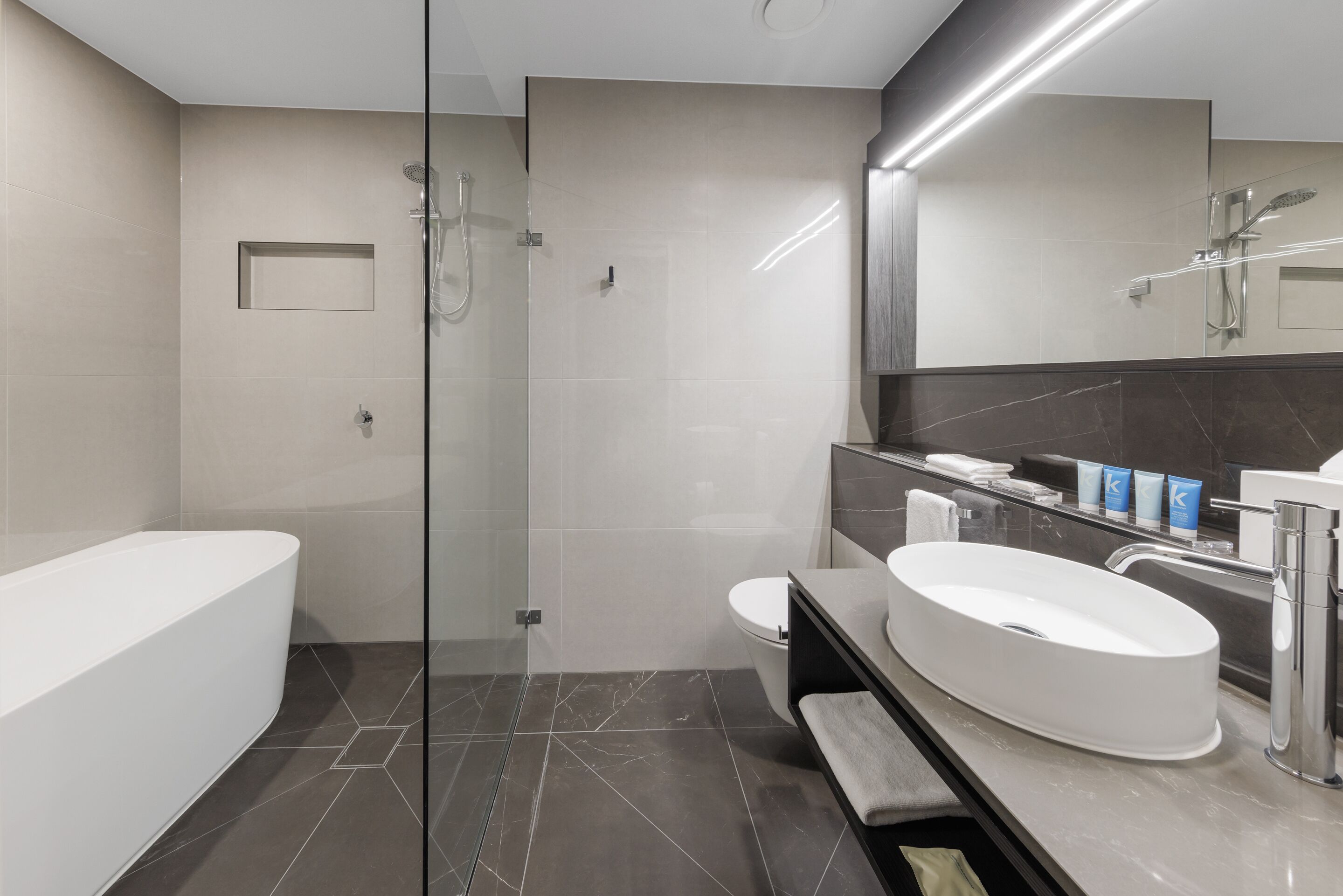 Meriton Suites King Street Melbourne