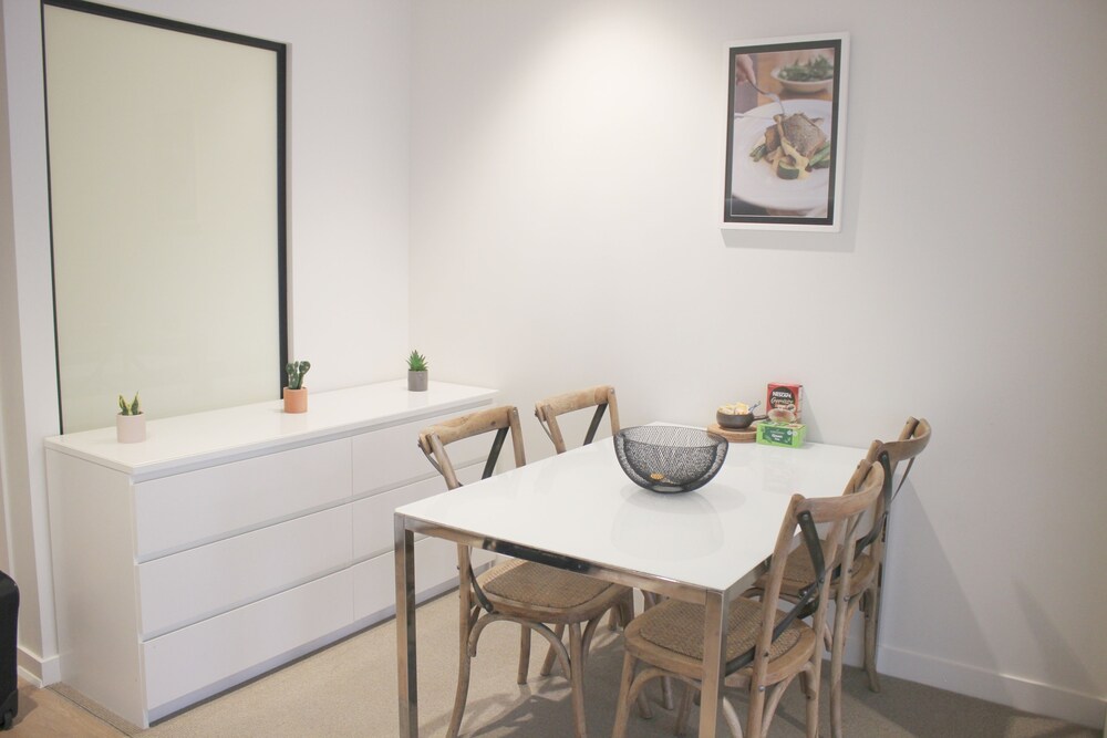 MH Private Apartments @ The William