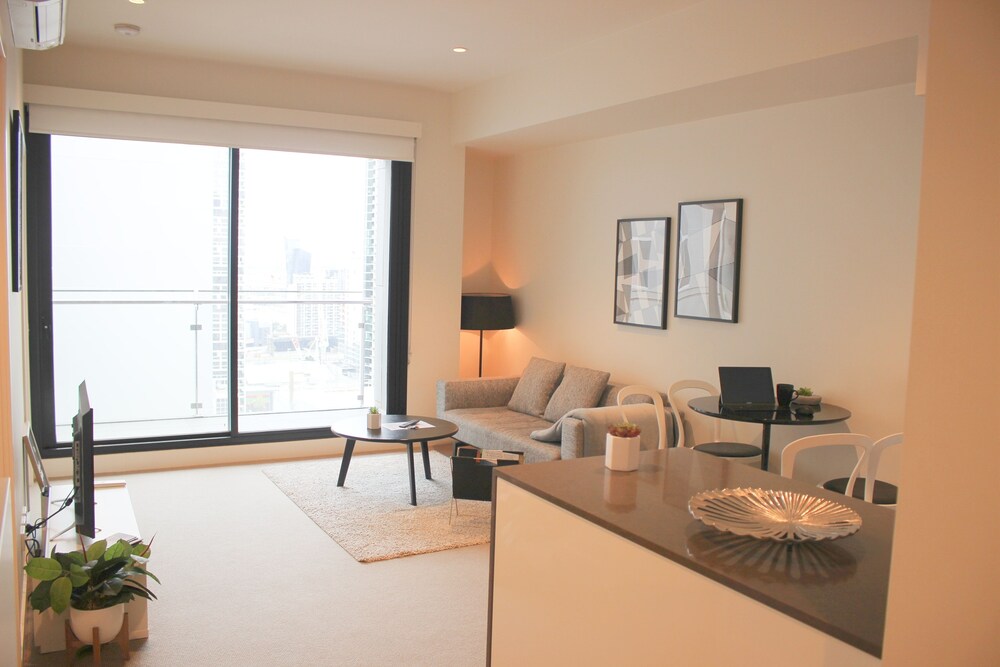 MH Private Apartments @ The William
