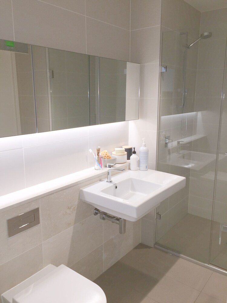 MH Private Apartments @ The William
