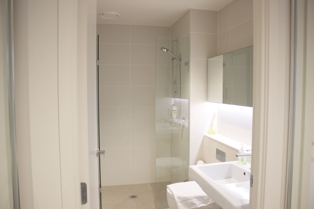 MH Private Apartments @ The William