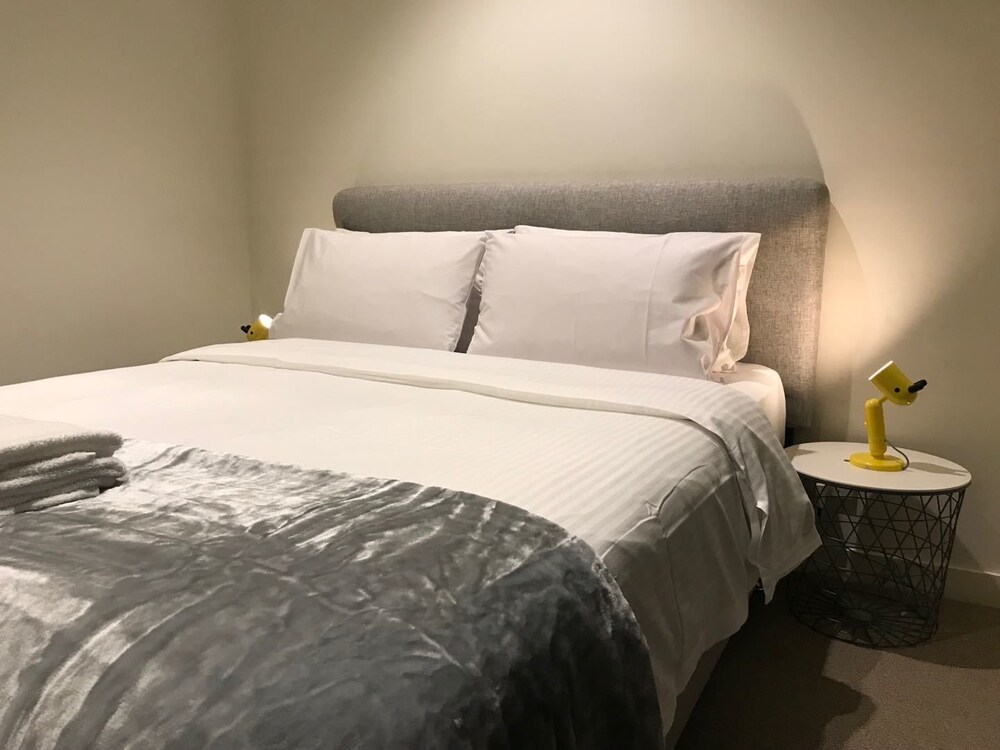 MH Private Apartments @ The William