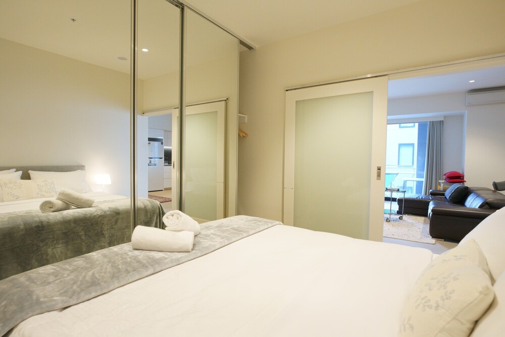 MH Private Apartments @ The William