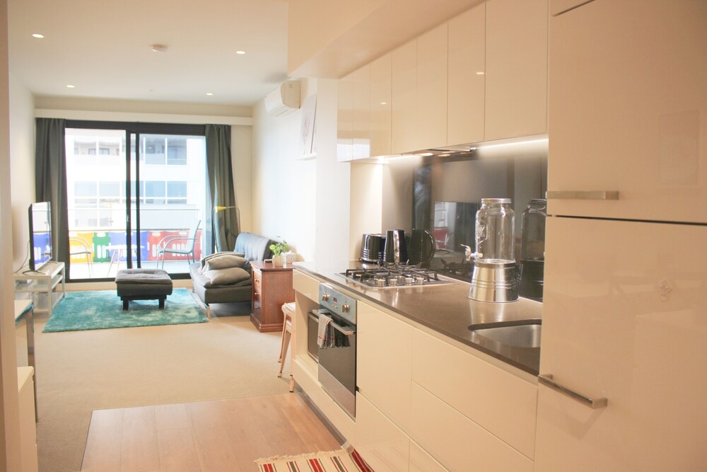 MH Private Apartments @ The William