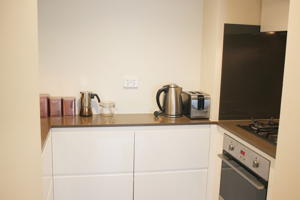 MH Private Apartments @ The William