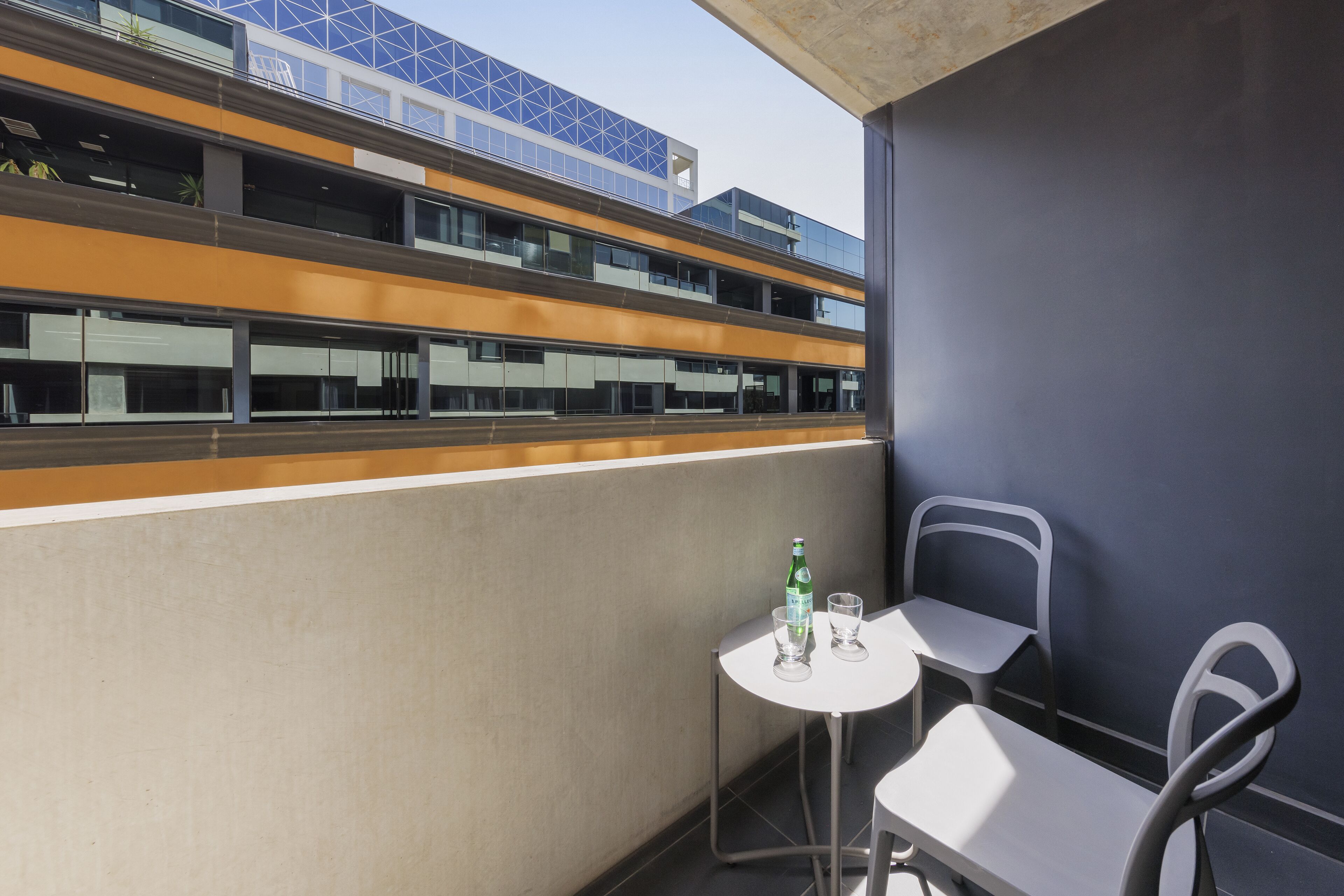 Oaks Melbourne St Kilda Road Hotel