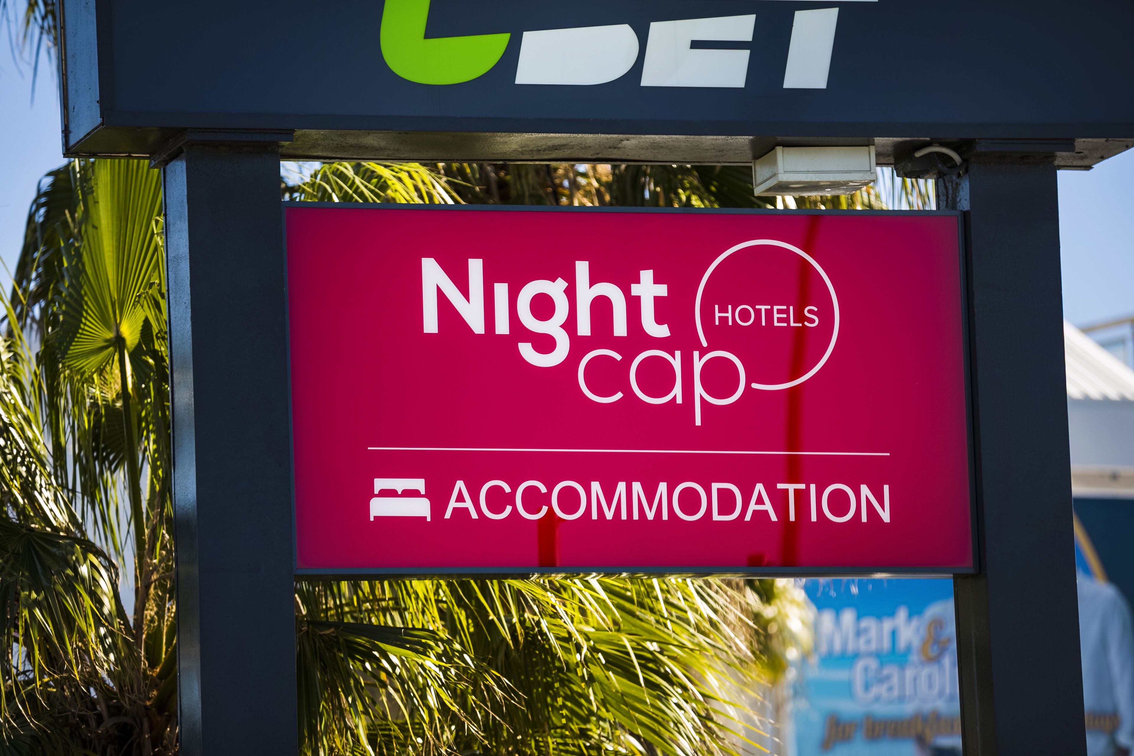 Nightcap at York on Lilydale