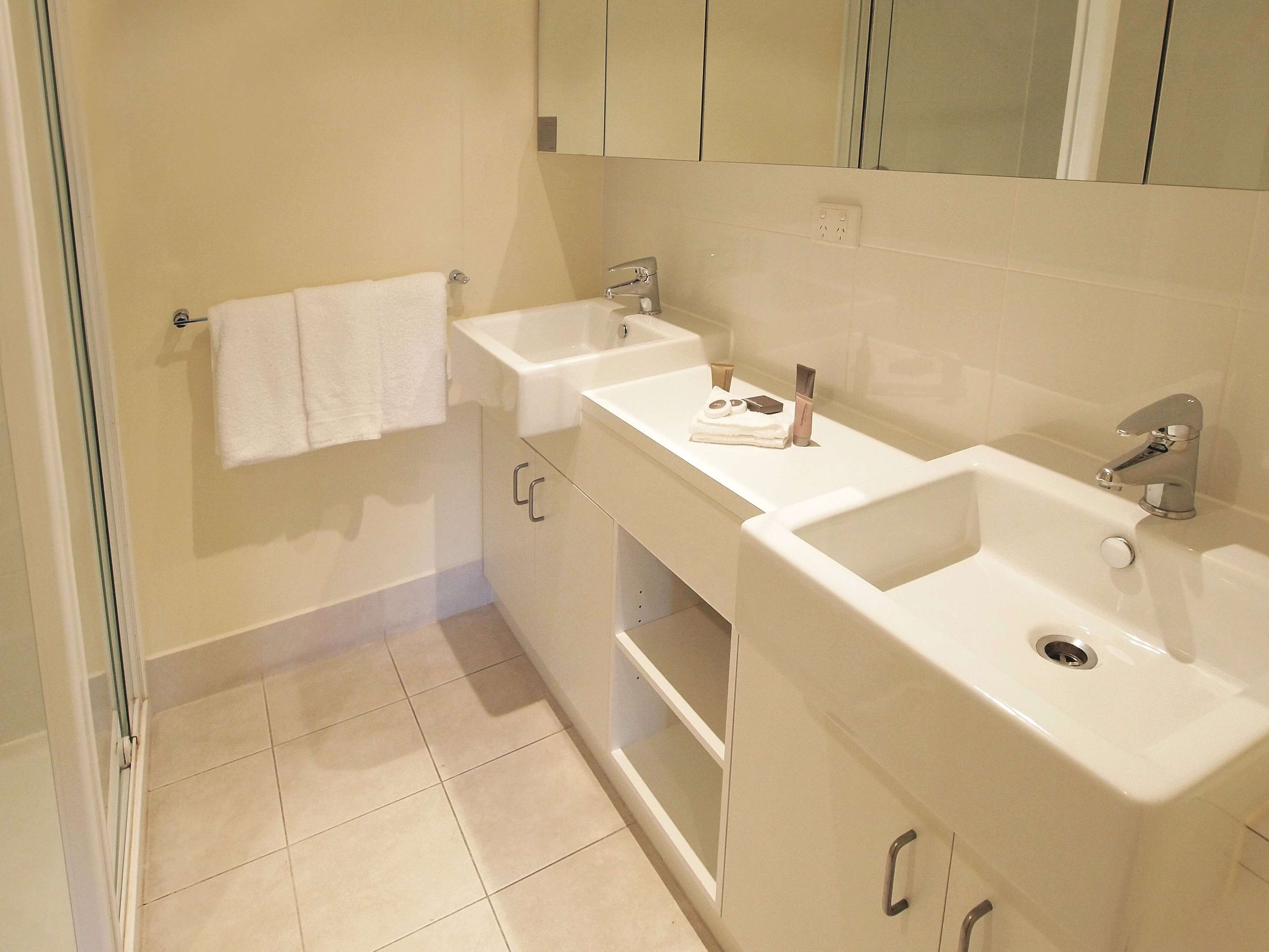 Nolo Apartments Lonsdale St