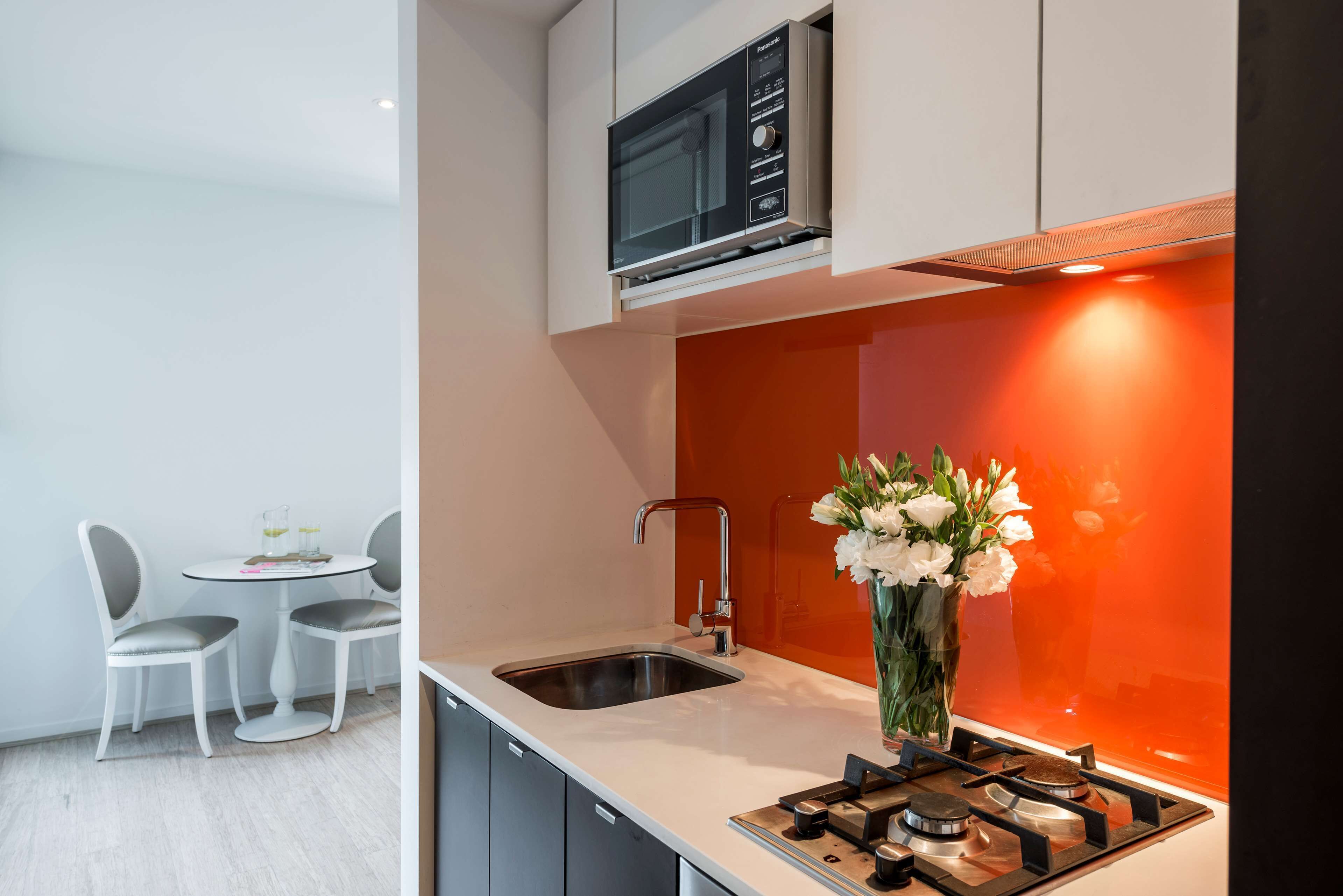 Oaks Melbourne South Yarra Suites