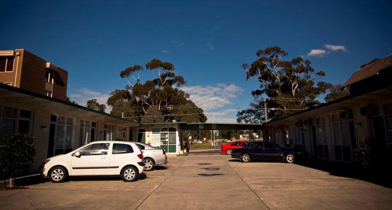 Parkville Motel