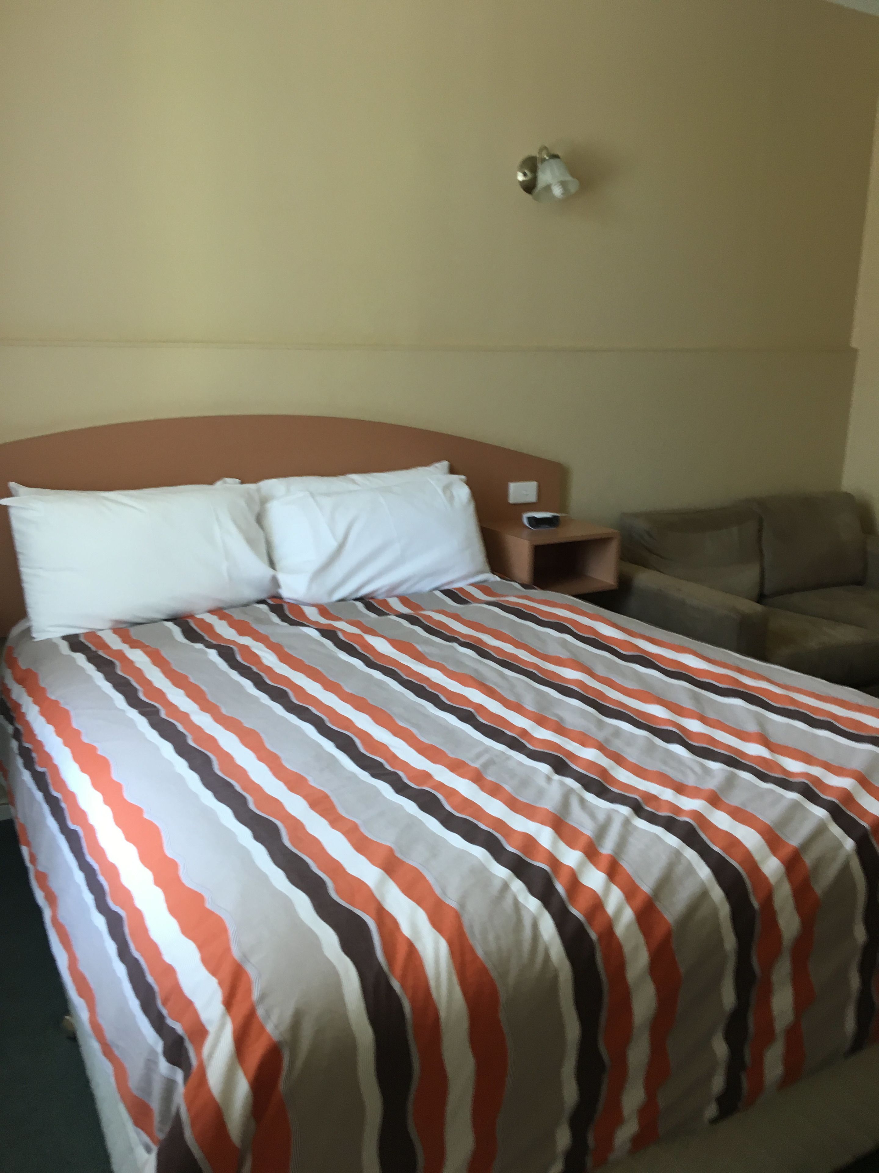 Parkville Motel