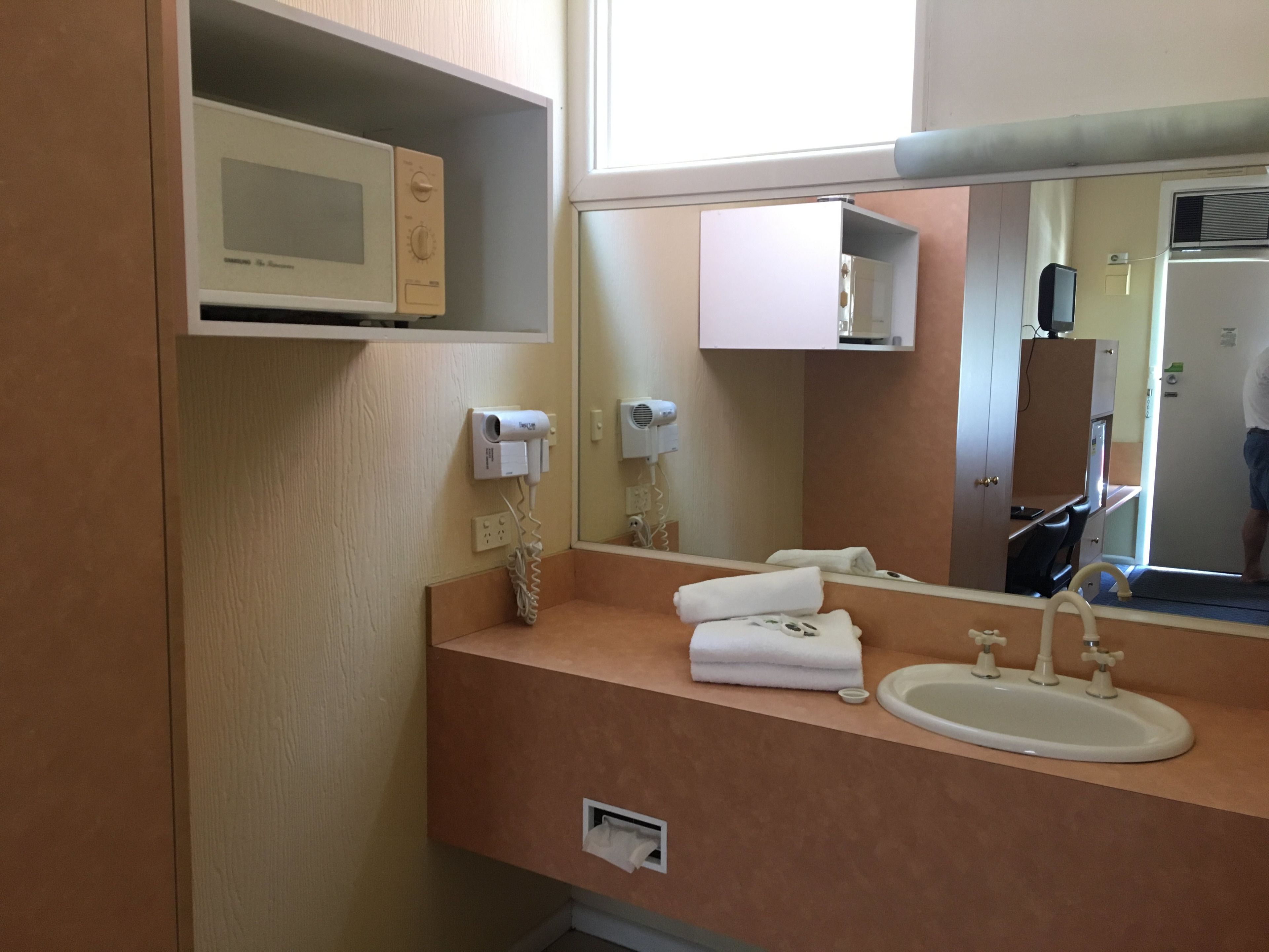 Parkville Motel