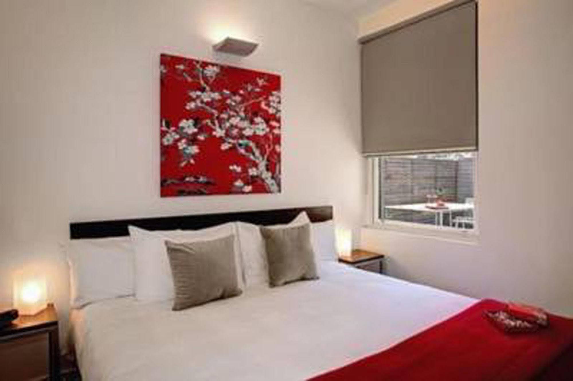 Plum Serviced Apartment North Melbourne