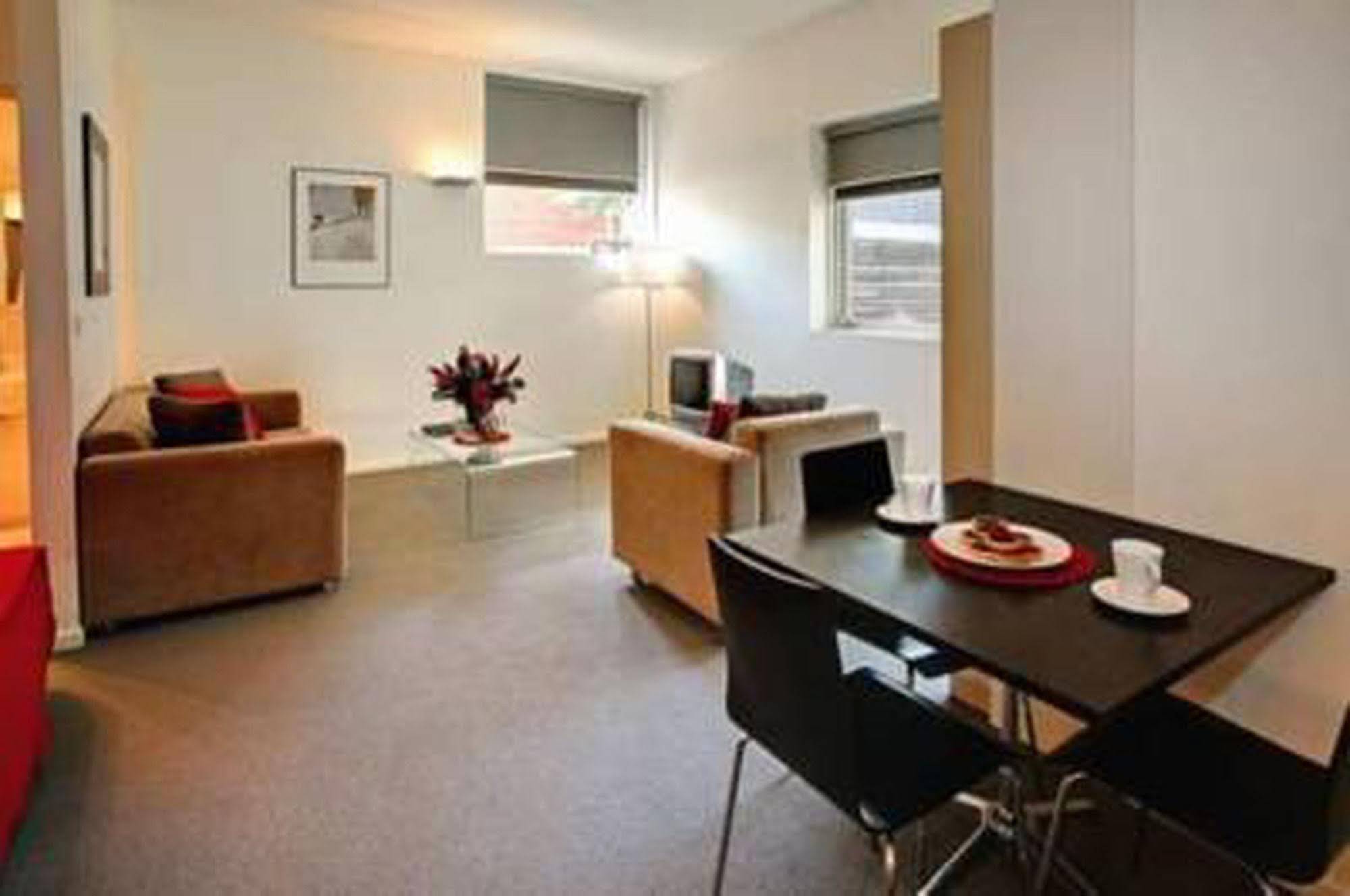 Plum Serviced Apartment North Melbourne
