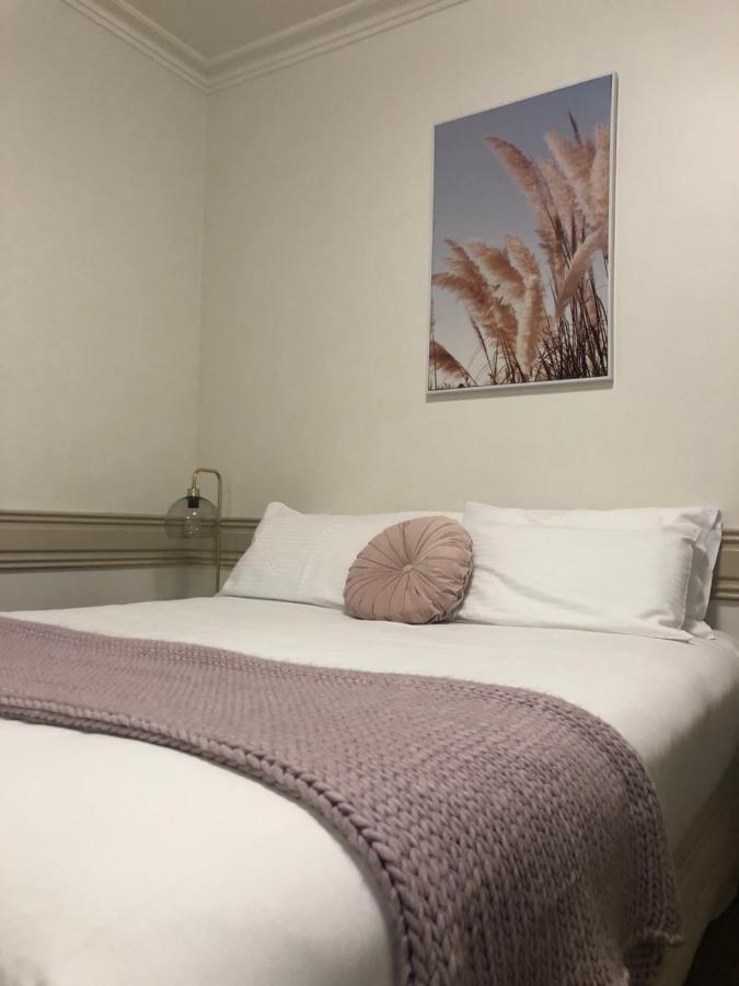 Beaumont Kew Apartments