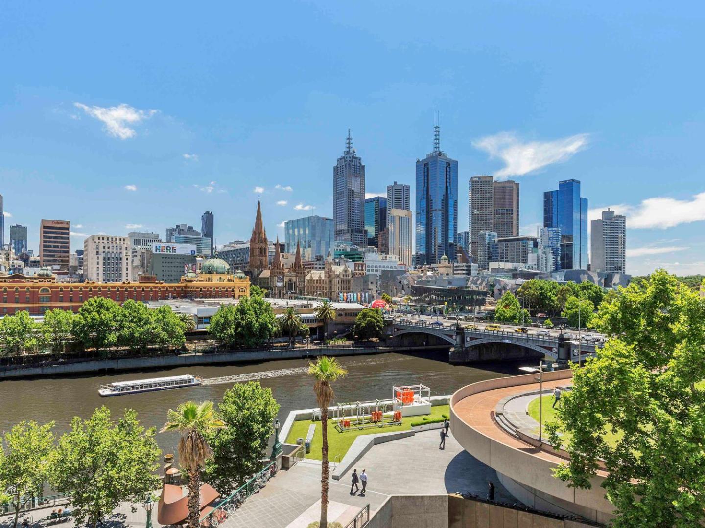 Quay West Suites Melbourne