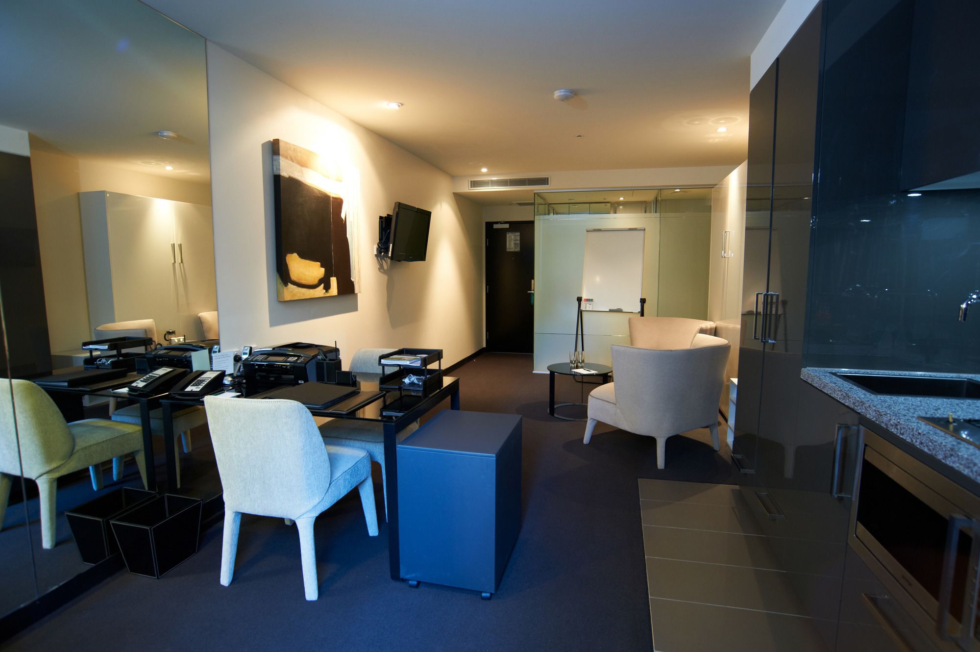 Corporate Living Accommodation Hawthorn Residences