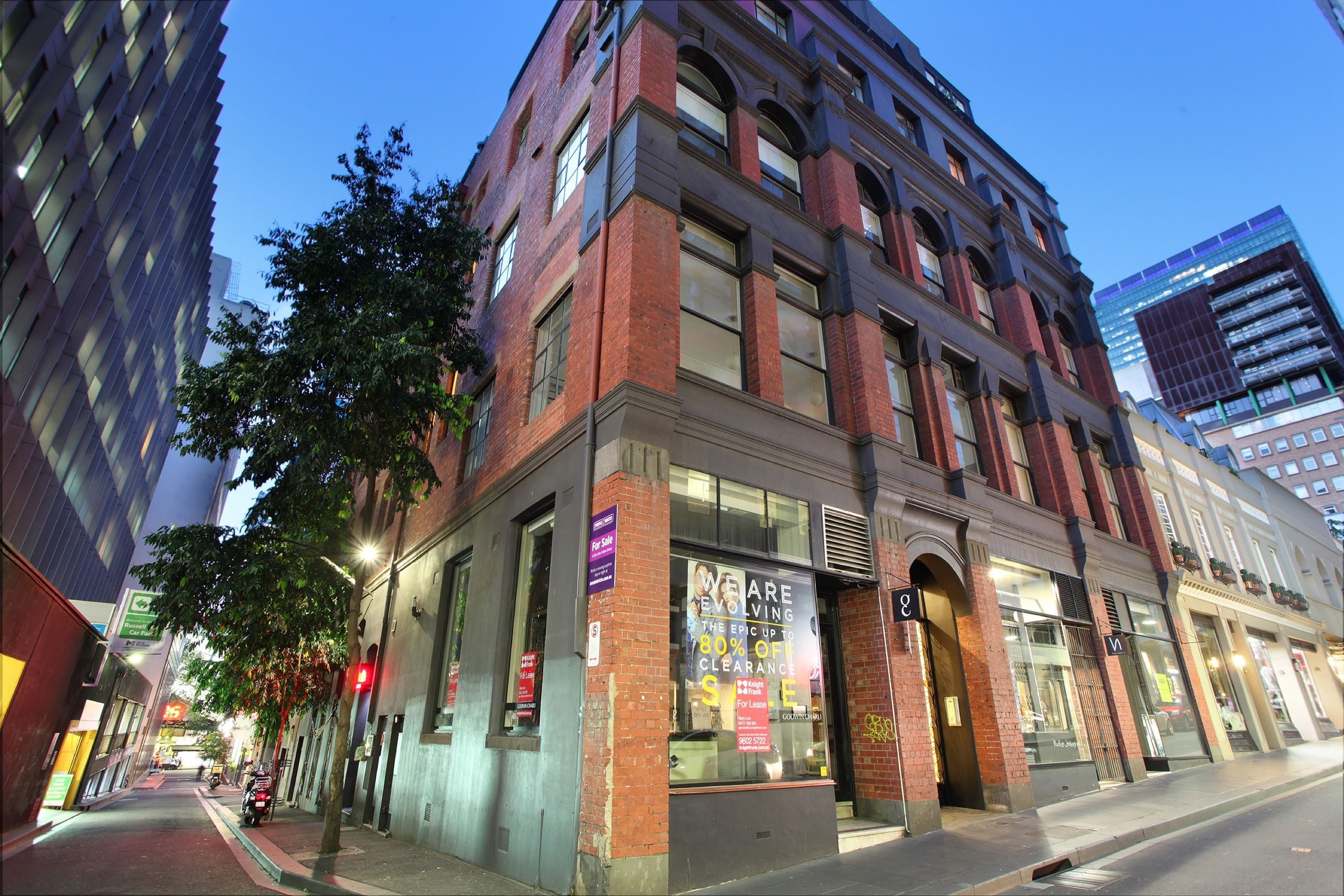 StayCentral on Little Collins