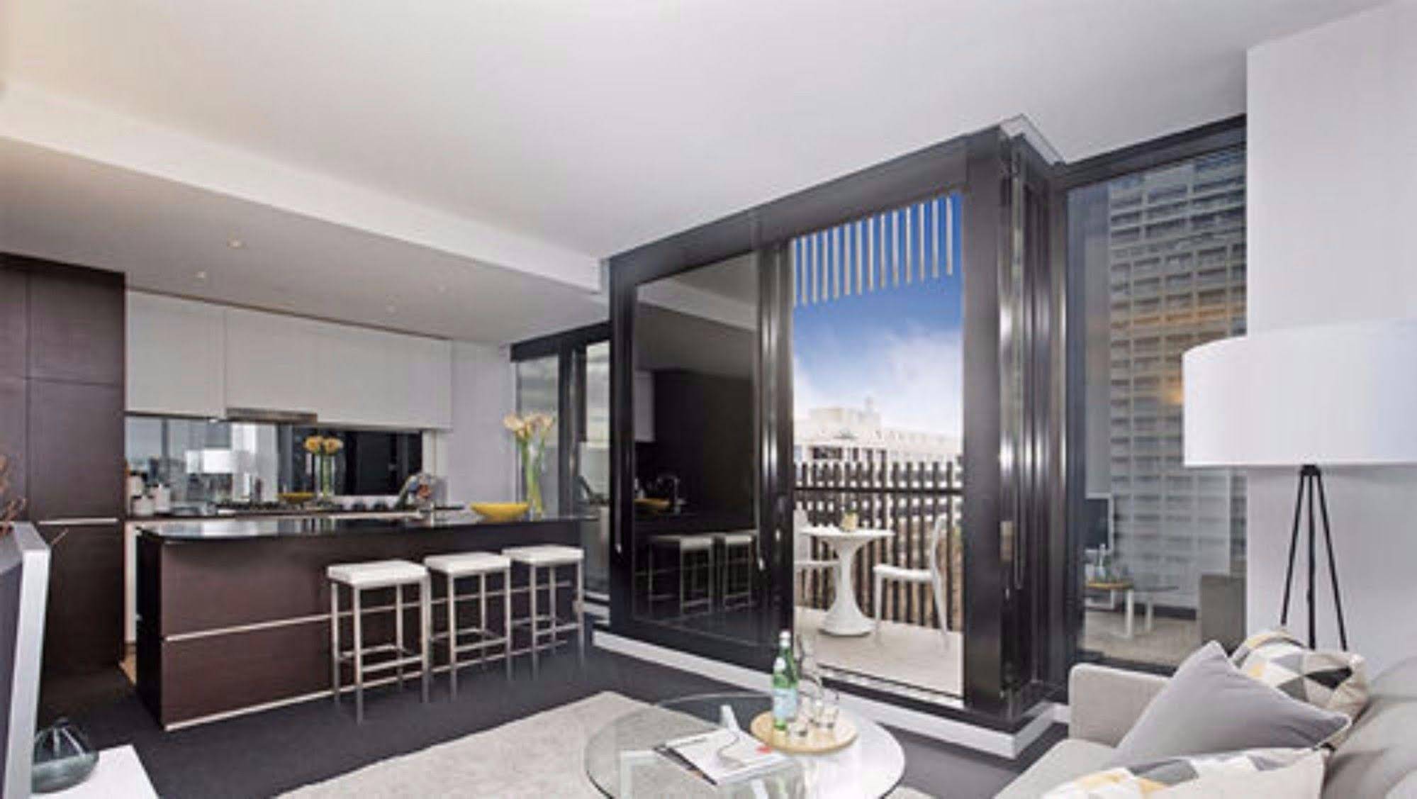 Wyndel Apartments St Kilda Views, Melbourne