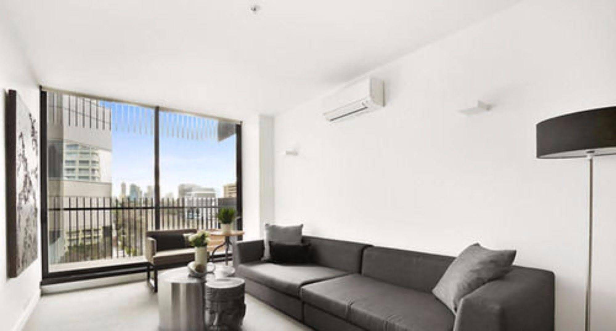 Wyndel Apartments St Kilda Views, Melbourne