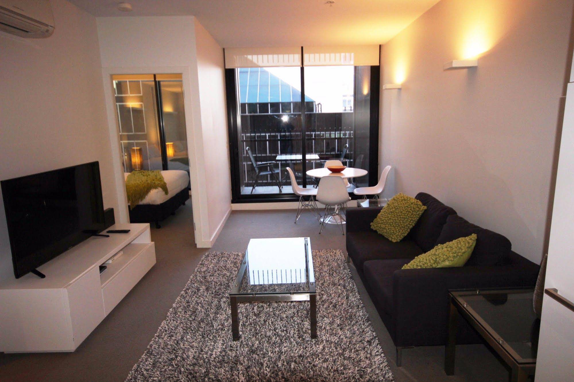 Wyndel Apartments St Kilda Views, Melbourne