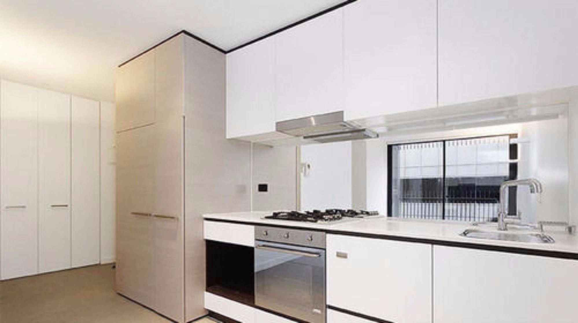 Wyndel Apartments St Kilda Views, Melbourne
