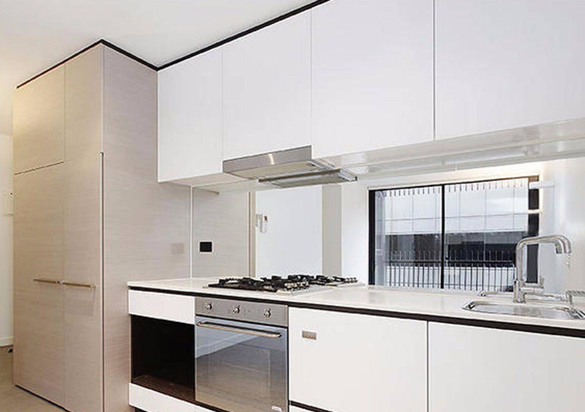 Wyndel Apartments St Kilda Views, Melbourne