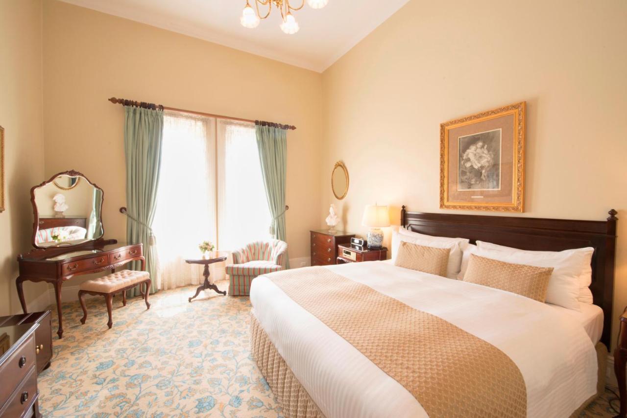 The Hotel Windsor