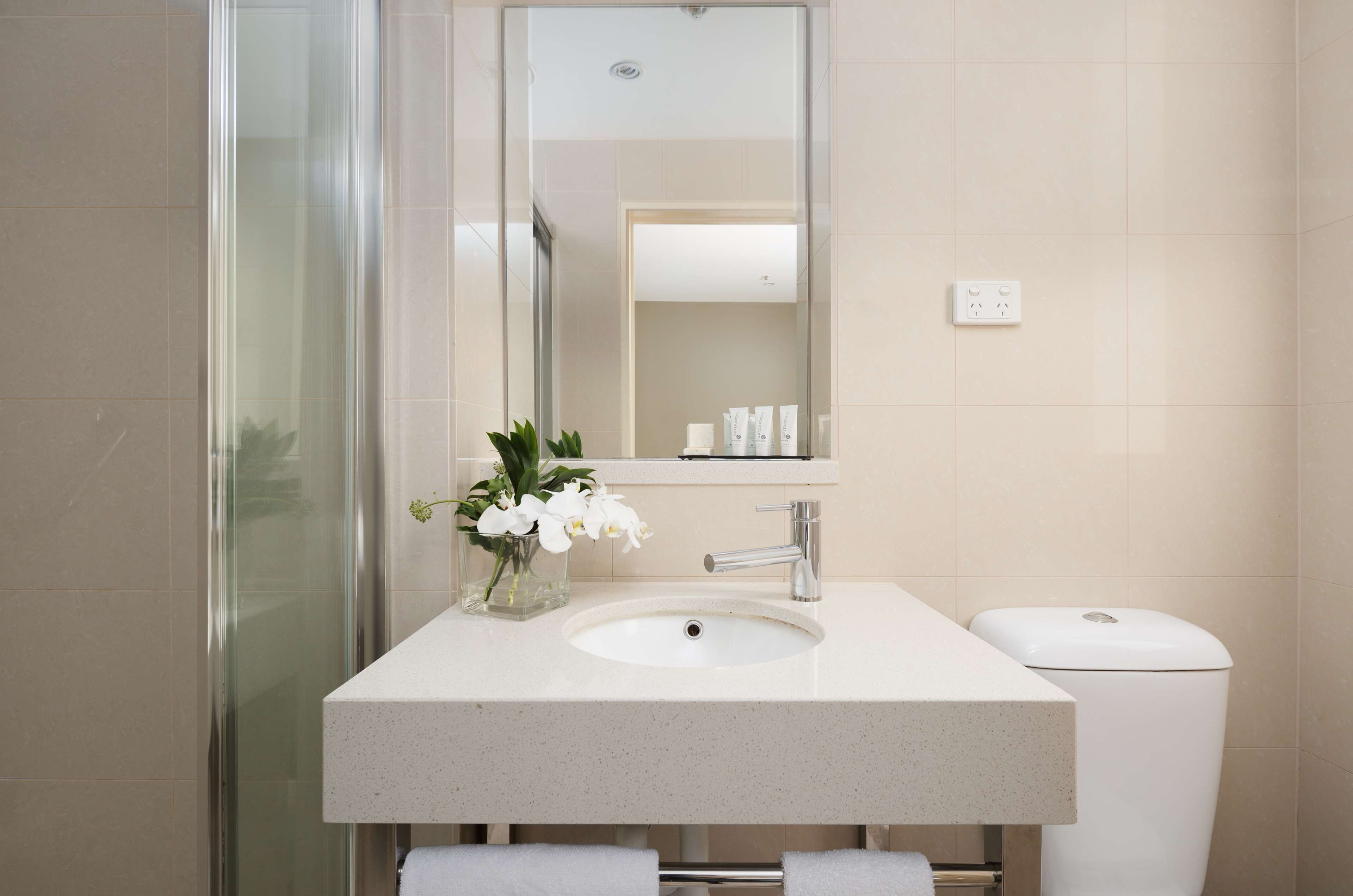 The Victoria Hotel Melbourne