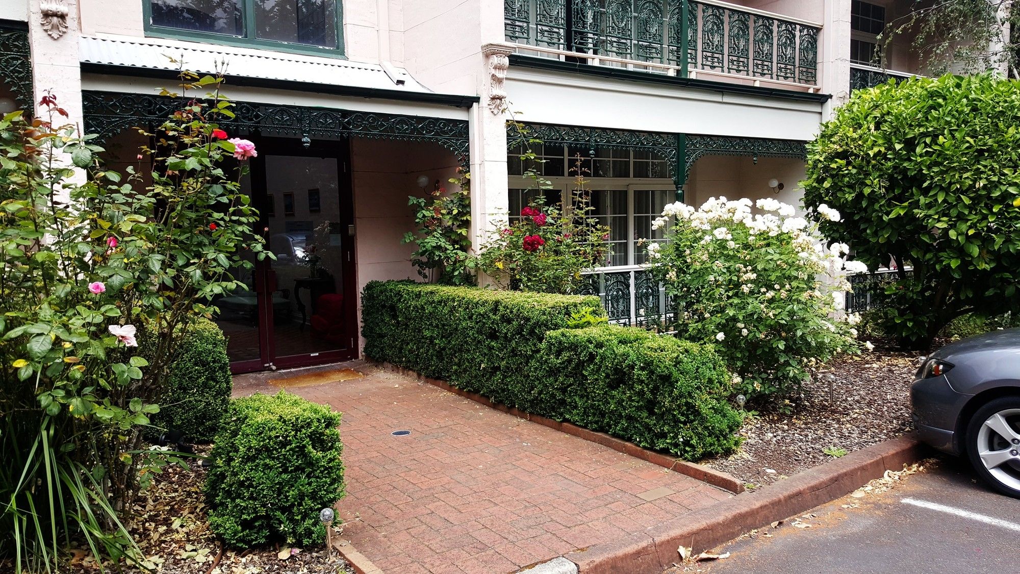 Victoria House Motor Inn