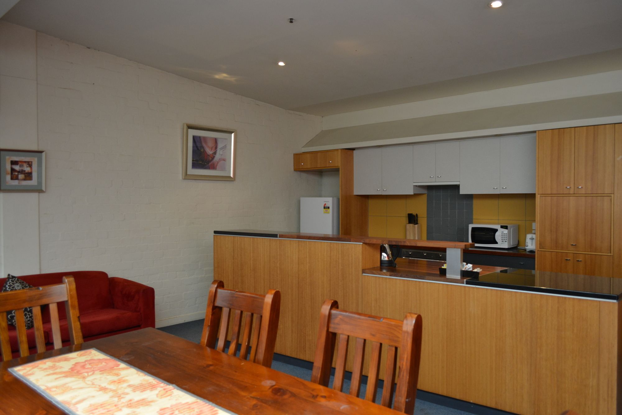 YTI Garden Hotel