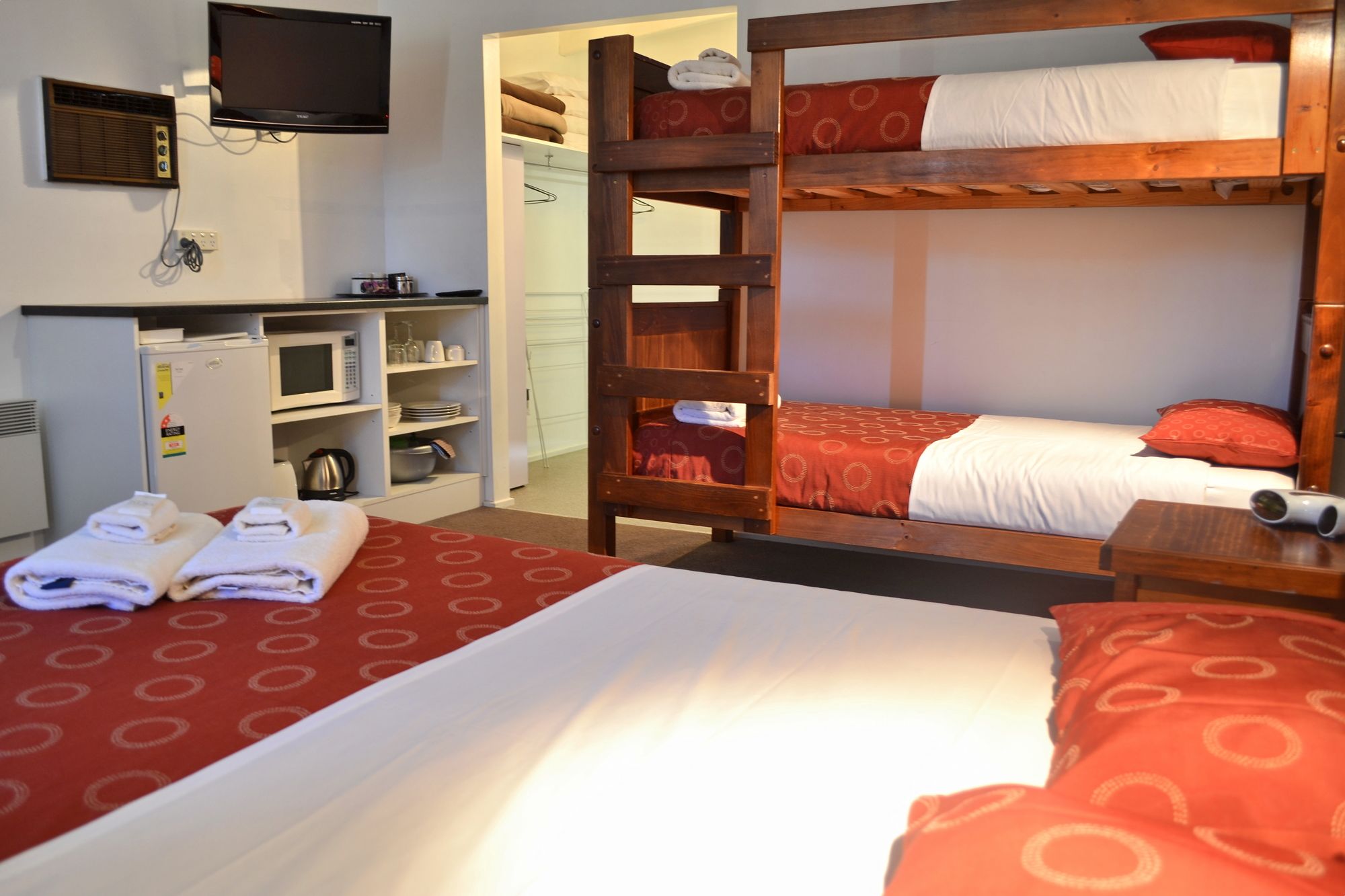 Delatite Apartments - Timbertop