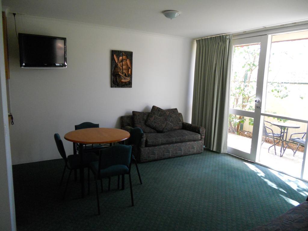 Cottonwood Motor Inn