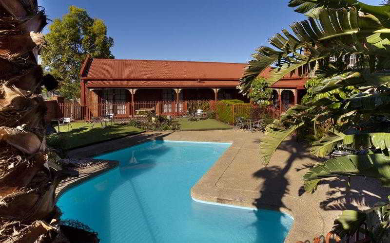 Early Australian Motor Inn
