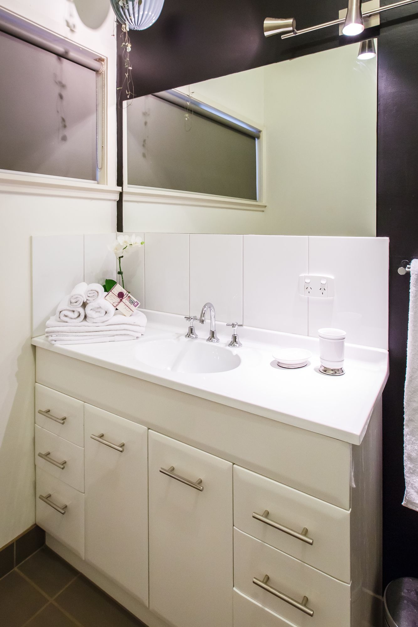 Indulge Homes 77 Olive