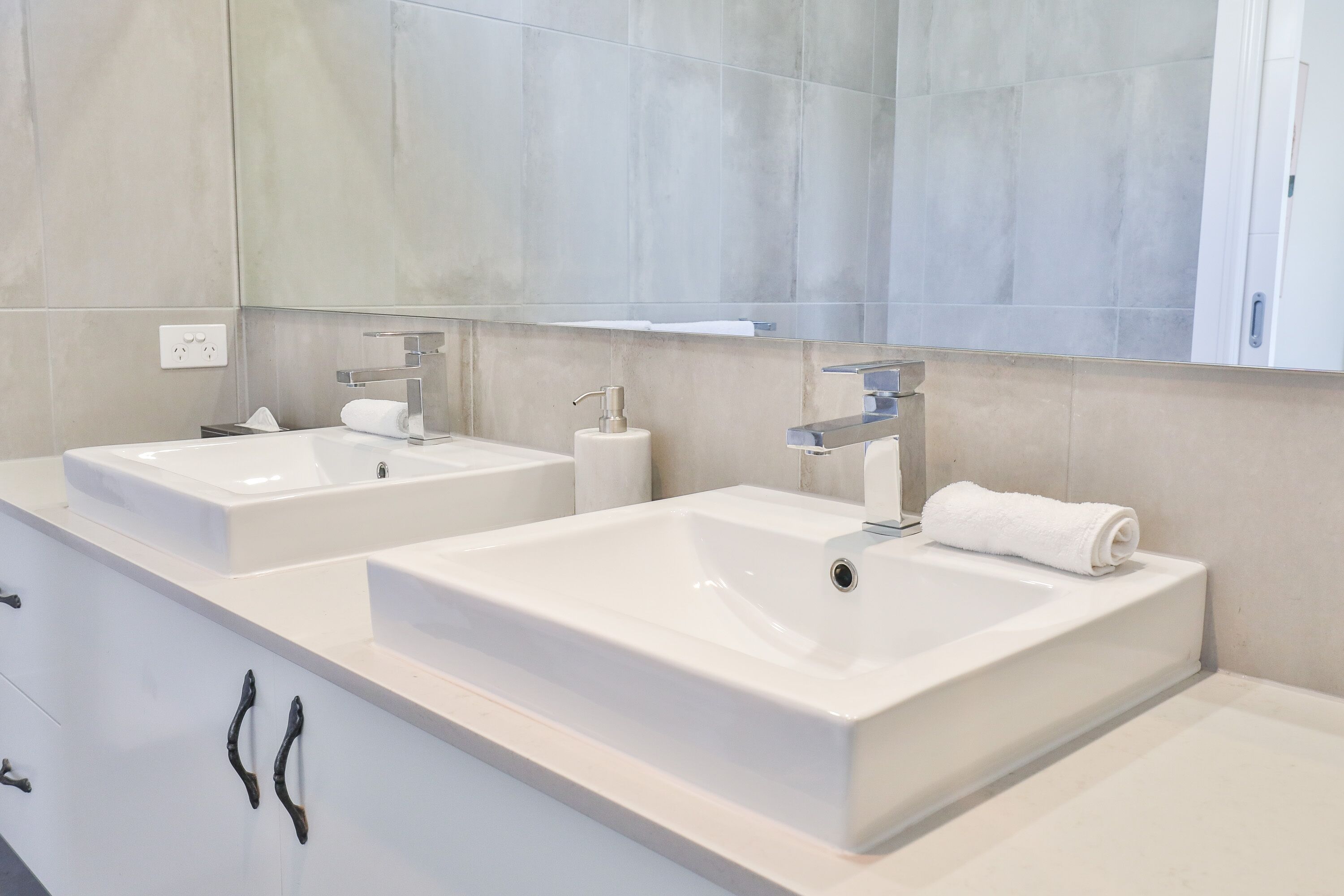 Indulge Luxury Homes Dockside Marina