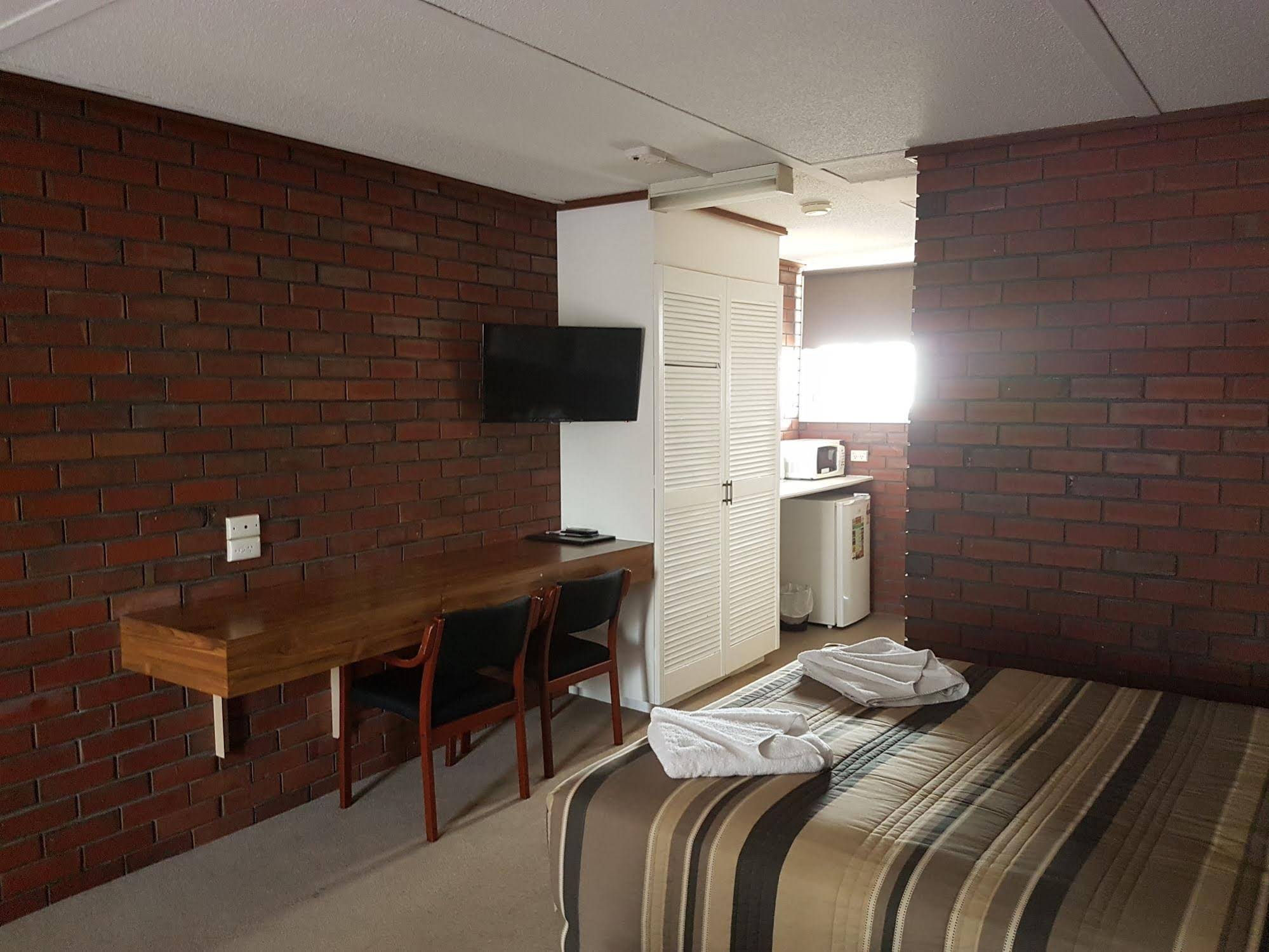 Mid City Plantation Motel