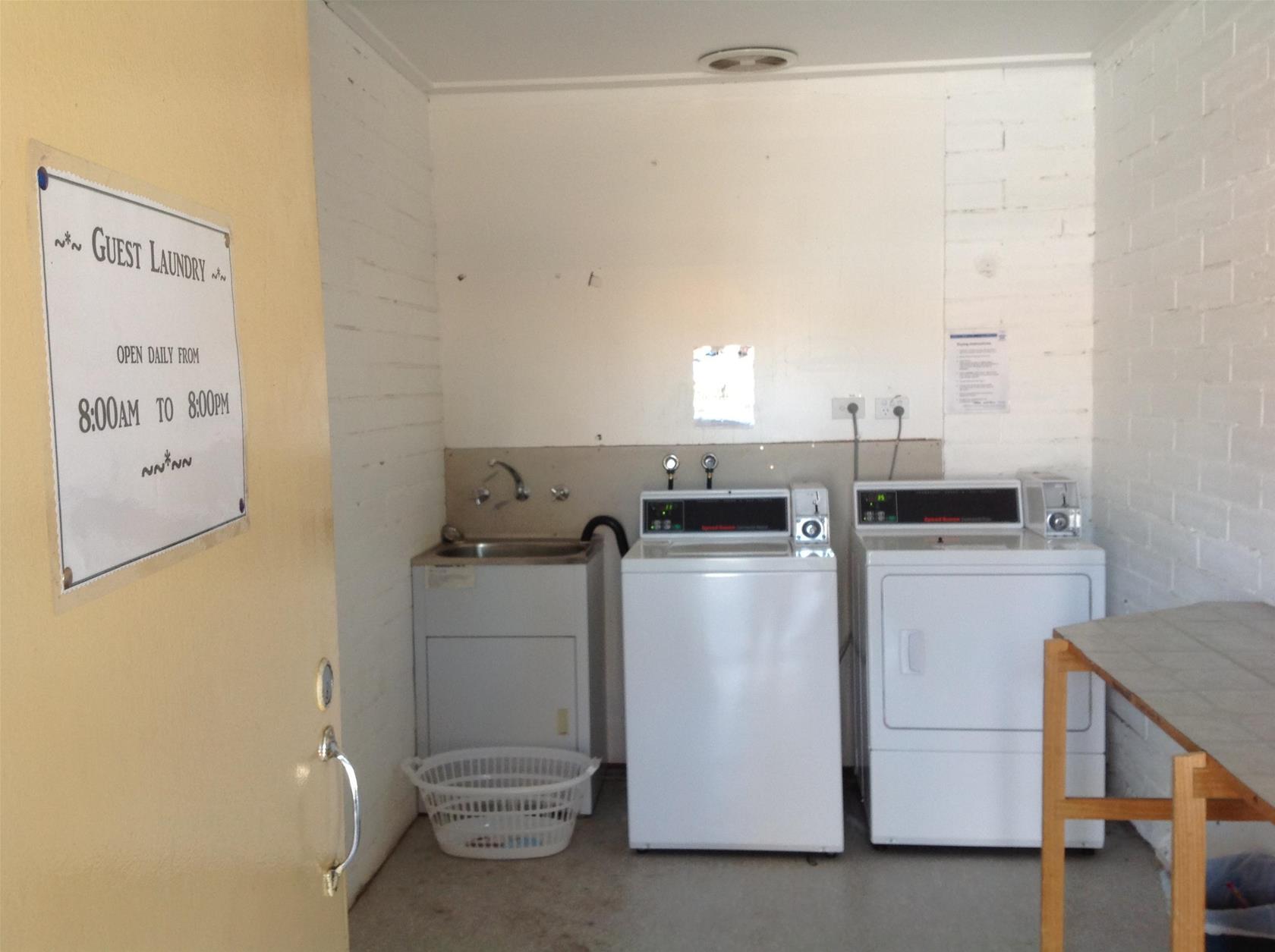 Sunraysia Motel & Holiday Apartments