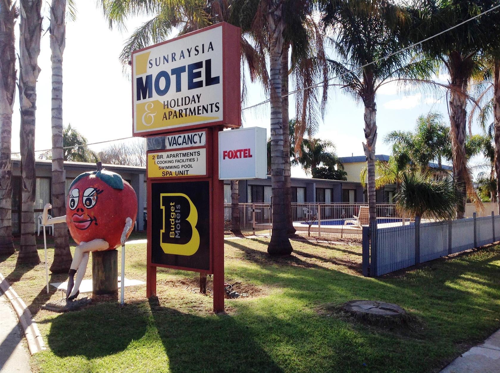 Sunraysia Motel & Holiday Apartments