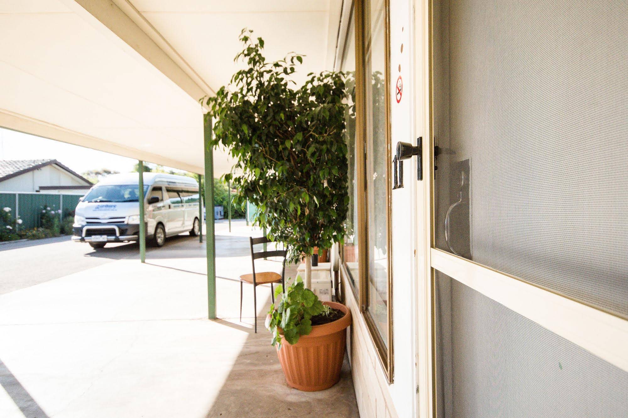 Vineland Motel