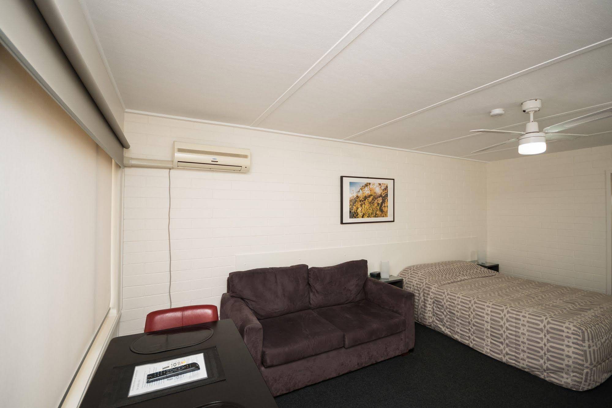 Vineland Motel