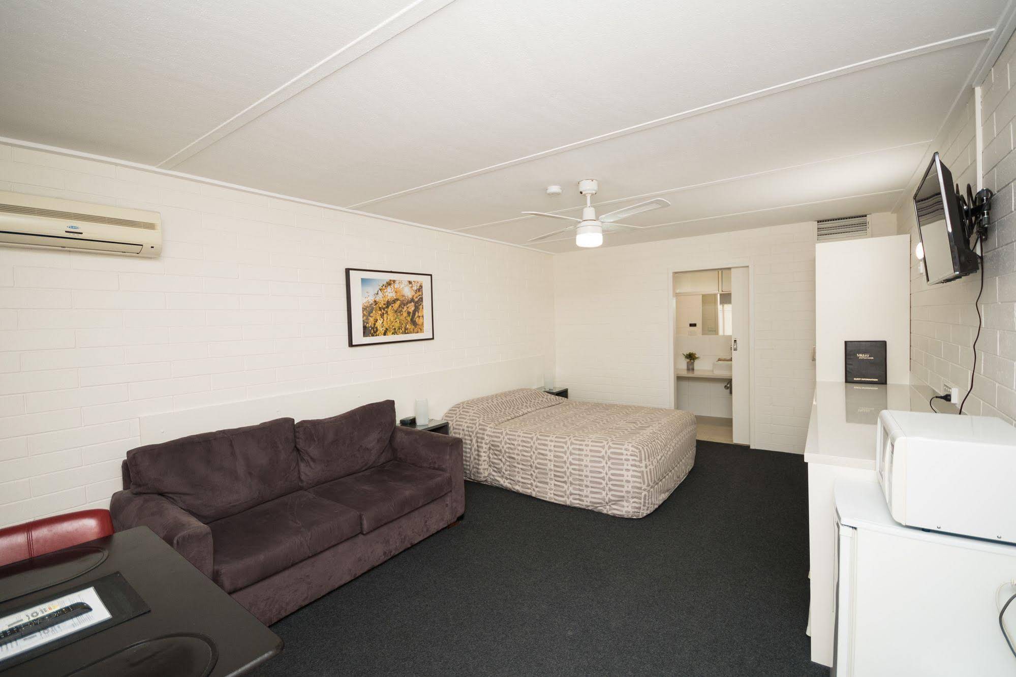 Vineland Motel