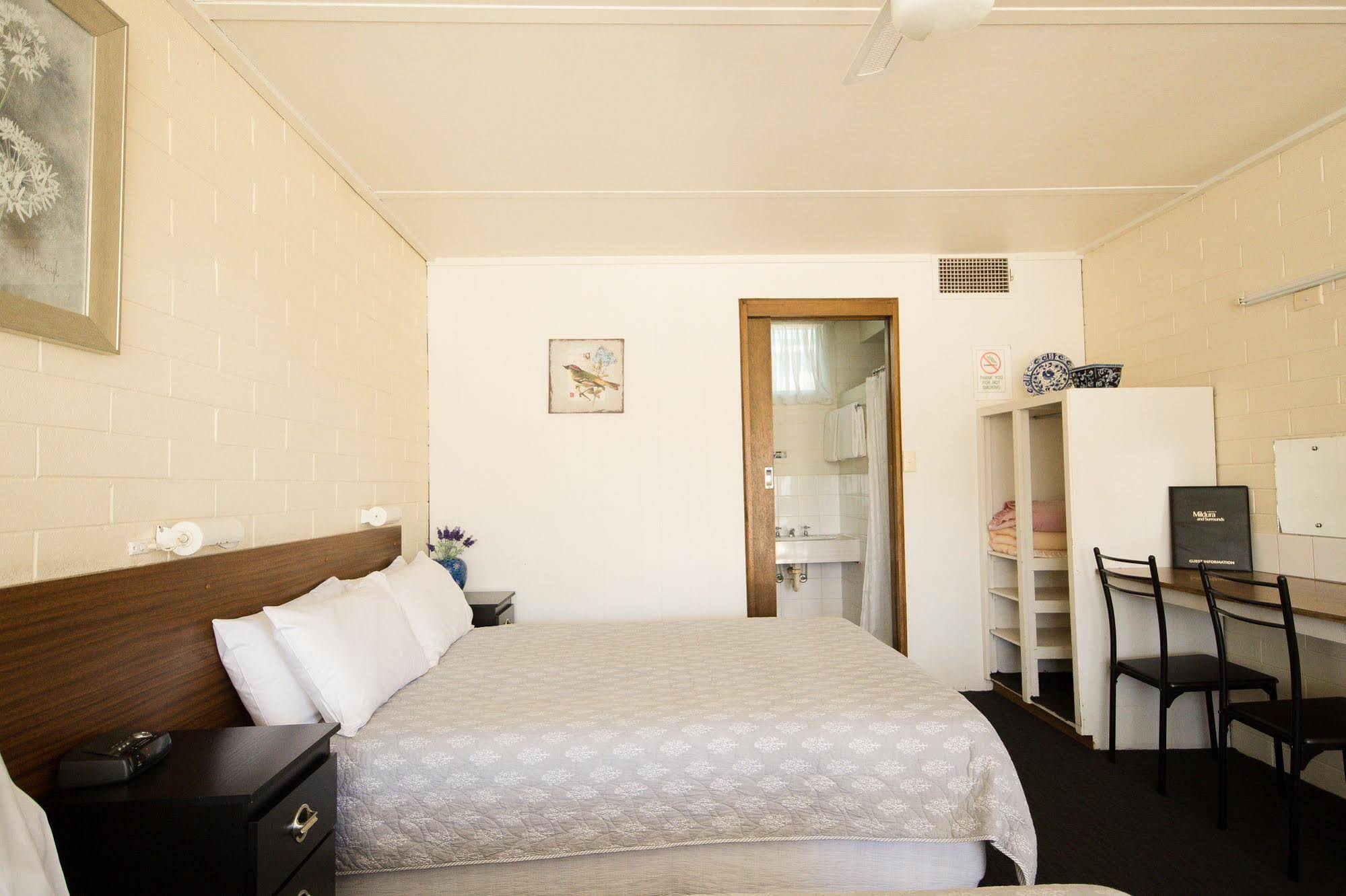 Vineland Motel