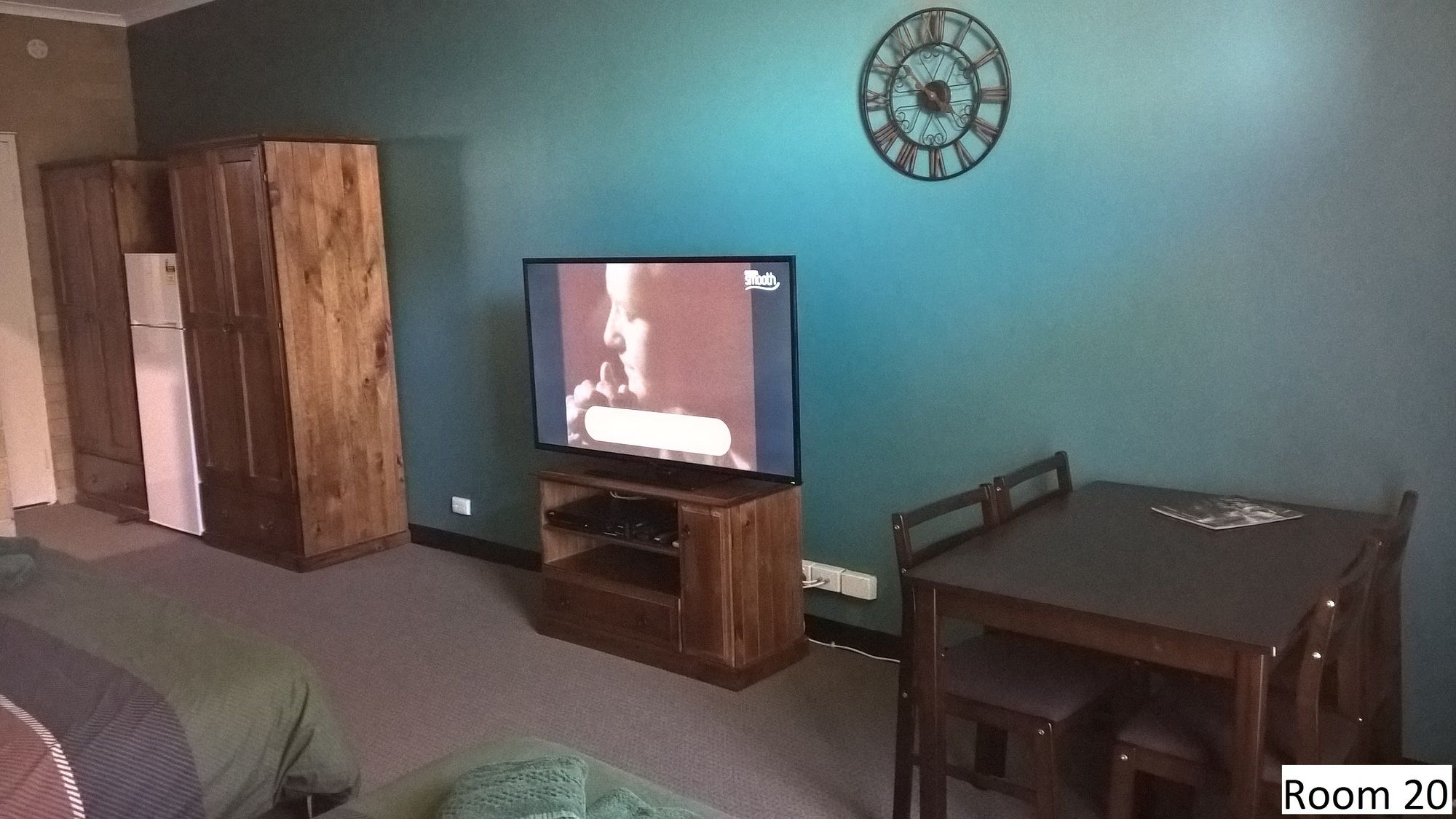 Moe Motor Inn